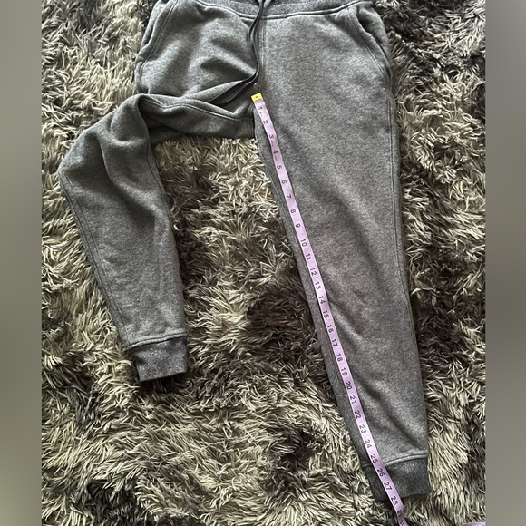 NWOT WOMENS LULULEMON WARM DOWN JOGGER IN HEATHERED CORE GRAY SIZE 4 - Picture 10 of 10